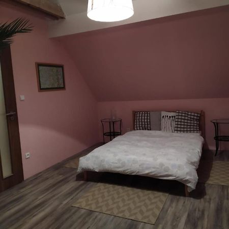 Luxury Accommodation Near Prague Airport Středokluky Exterior foto